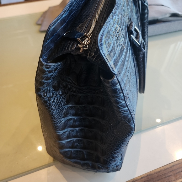 Brand NWT Brahmin Melbourne Large Finley Tote in Tidewater Blue - Picture 3 of 6